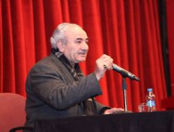 Vakkasoğlu Akif'i anlattı